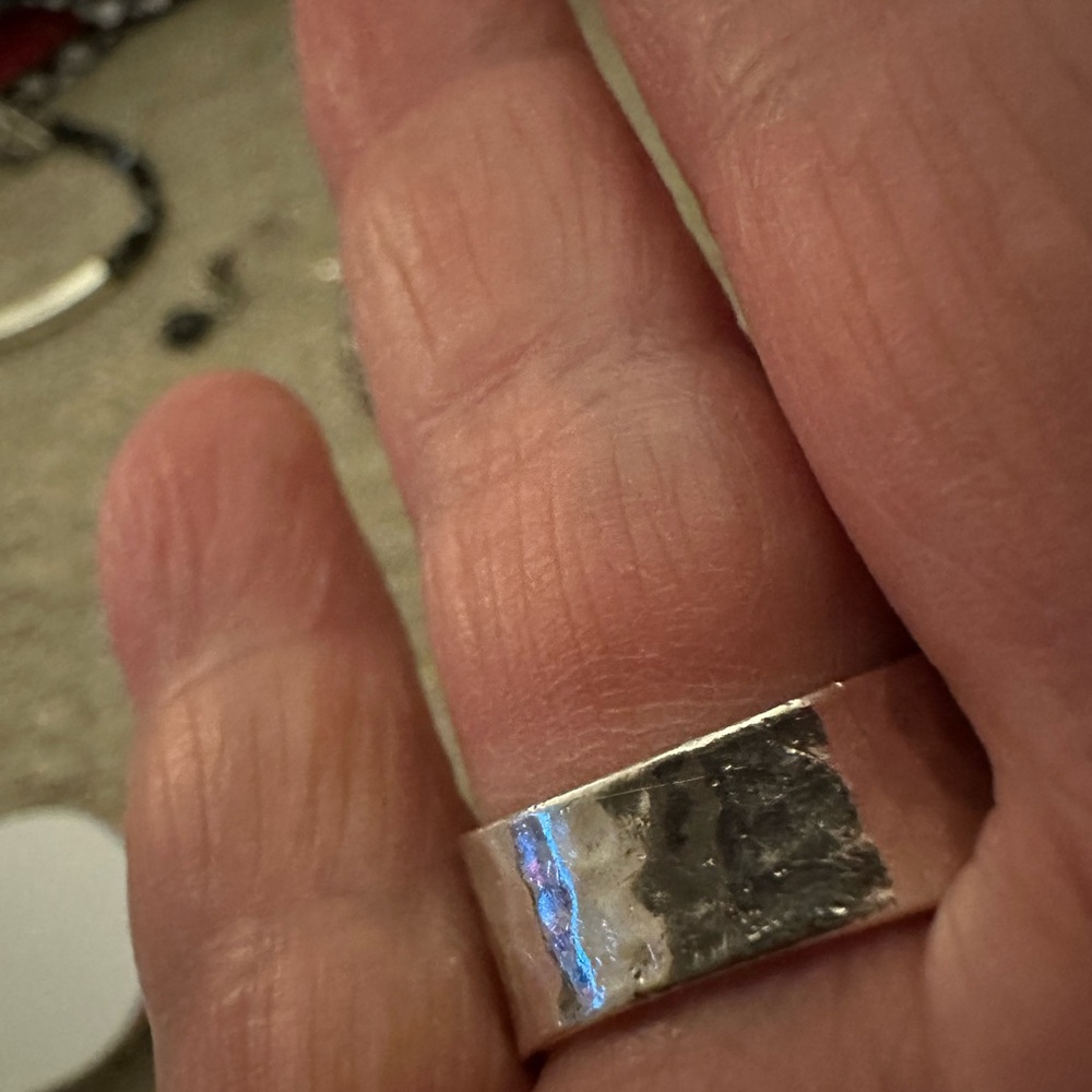 SILPADA Sterling Silver Pearl Ring R0898 | Hammered Wide Band Size 7 Gift Box - Picture 9 of 11